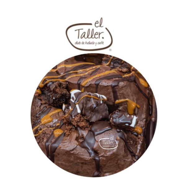 Imagen del producto Helado Brownie con salsa de chocolate y majar